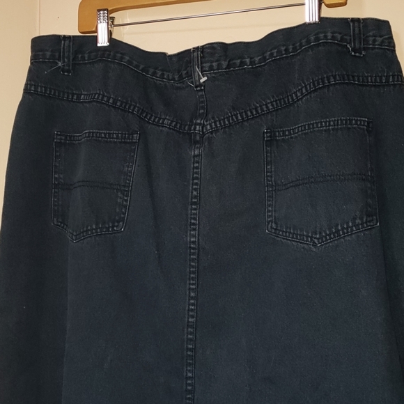 PLUS SIZE 24 SKIRT - Picture 5 of 6